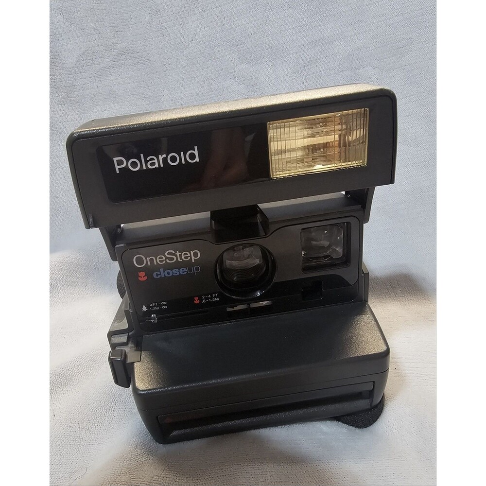 Vintage Polaroid One Step Close Up 600 Film Instant Camera With Strap